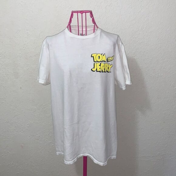 Tom and Jerry white graphic tee. Size Medium - Picture 3 of 16